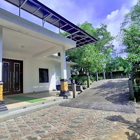 Leisure Port Restinn Wellawaya Exterior photo